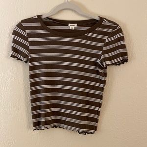 green striped american eagle tshirt